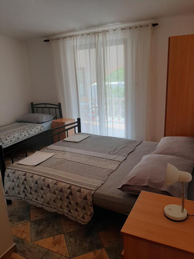 Apartments Marta Starigrad Paklenica Eksteriør bilde