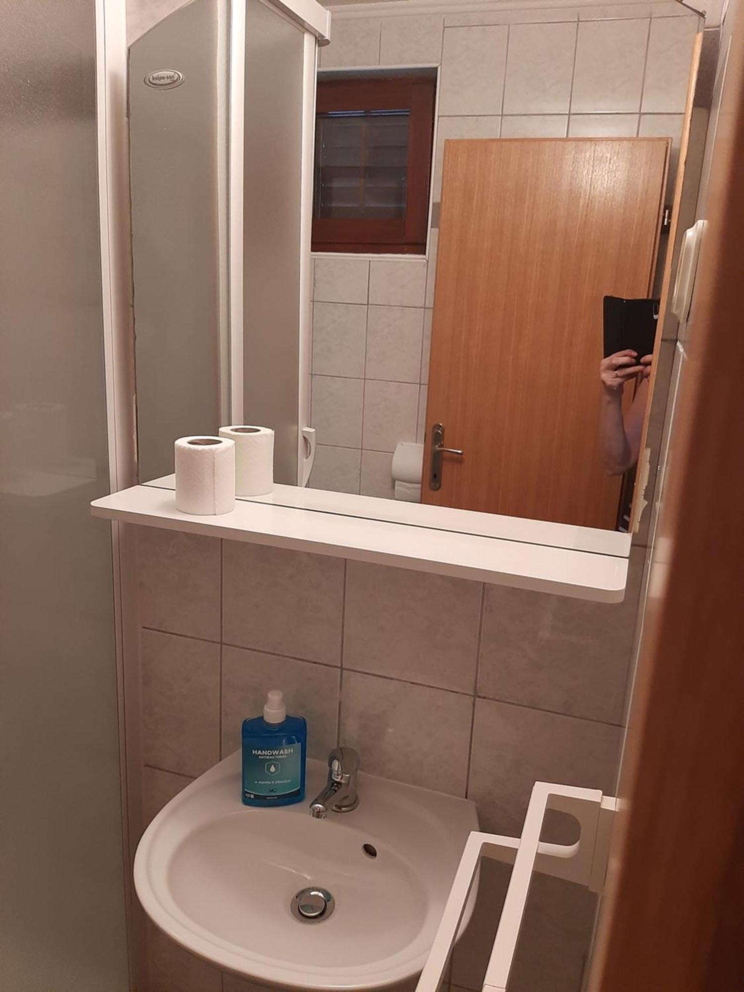 Apartments Marta Starigrad Paklenica Rom bilde