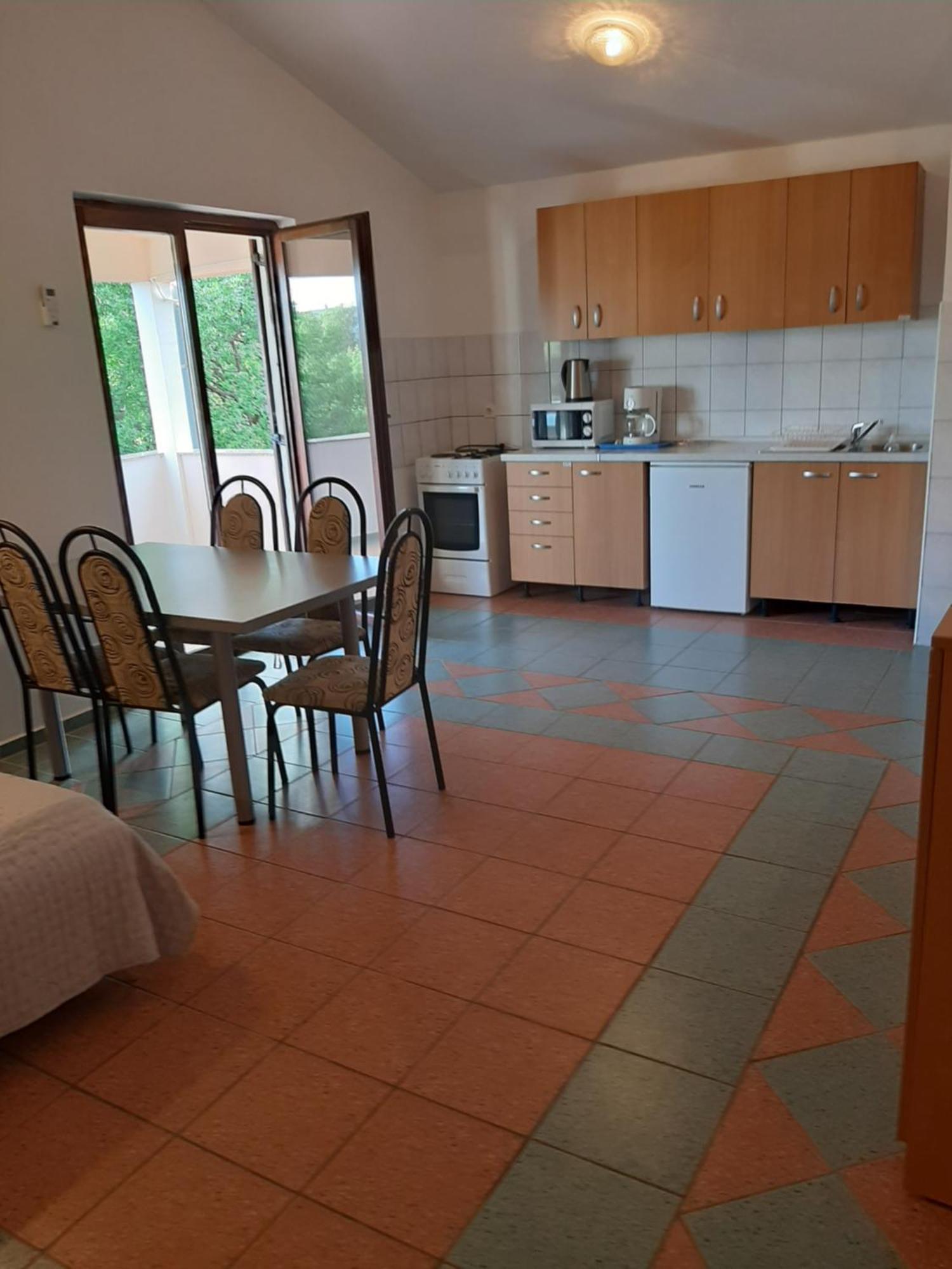 Apartments Marta Starigrad Paklenica Rom bilde