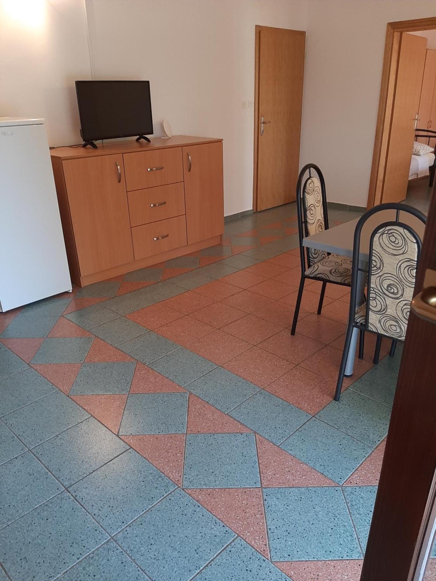 Apartments Marta Starigrad Paklenica Rom bilde