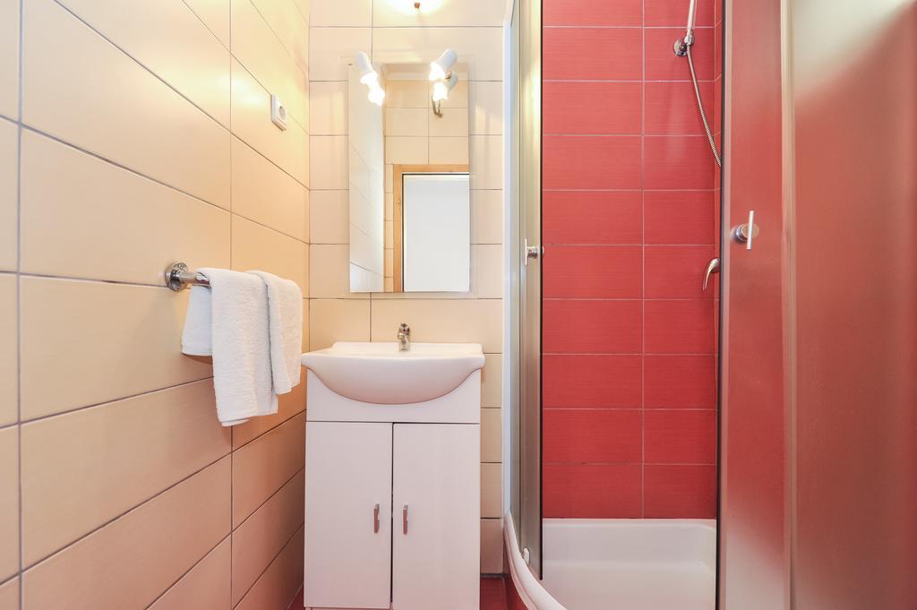 Apartments Marta Starigrad Paklenica Rom bilde
